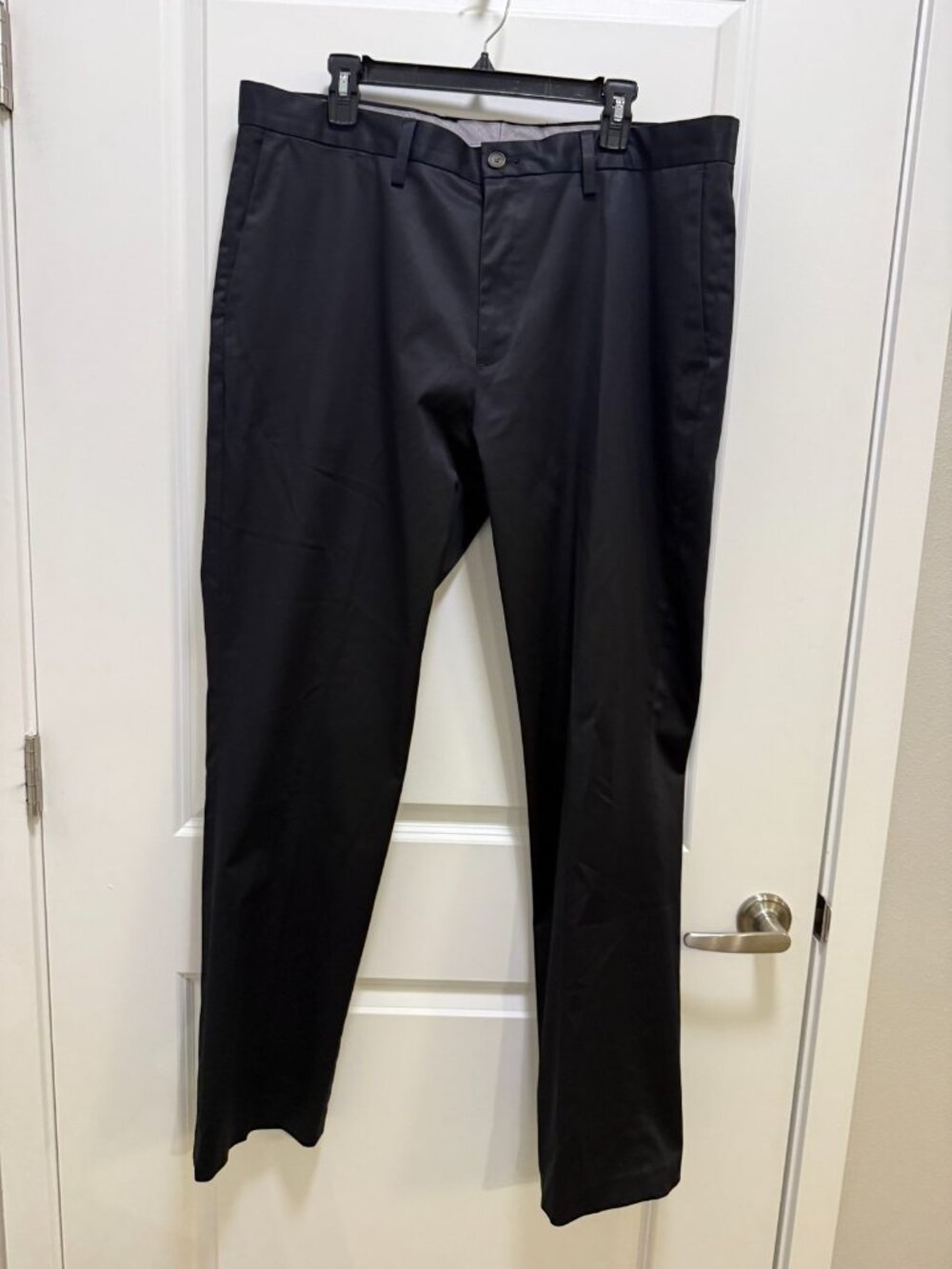Buttoned Down Black Flat Front Dress Pants Men's Sz 38x34